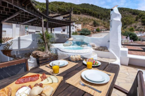 Town house with roof terrace and plunge pool, Alcaucin